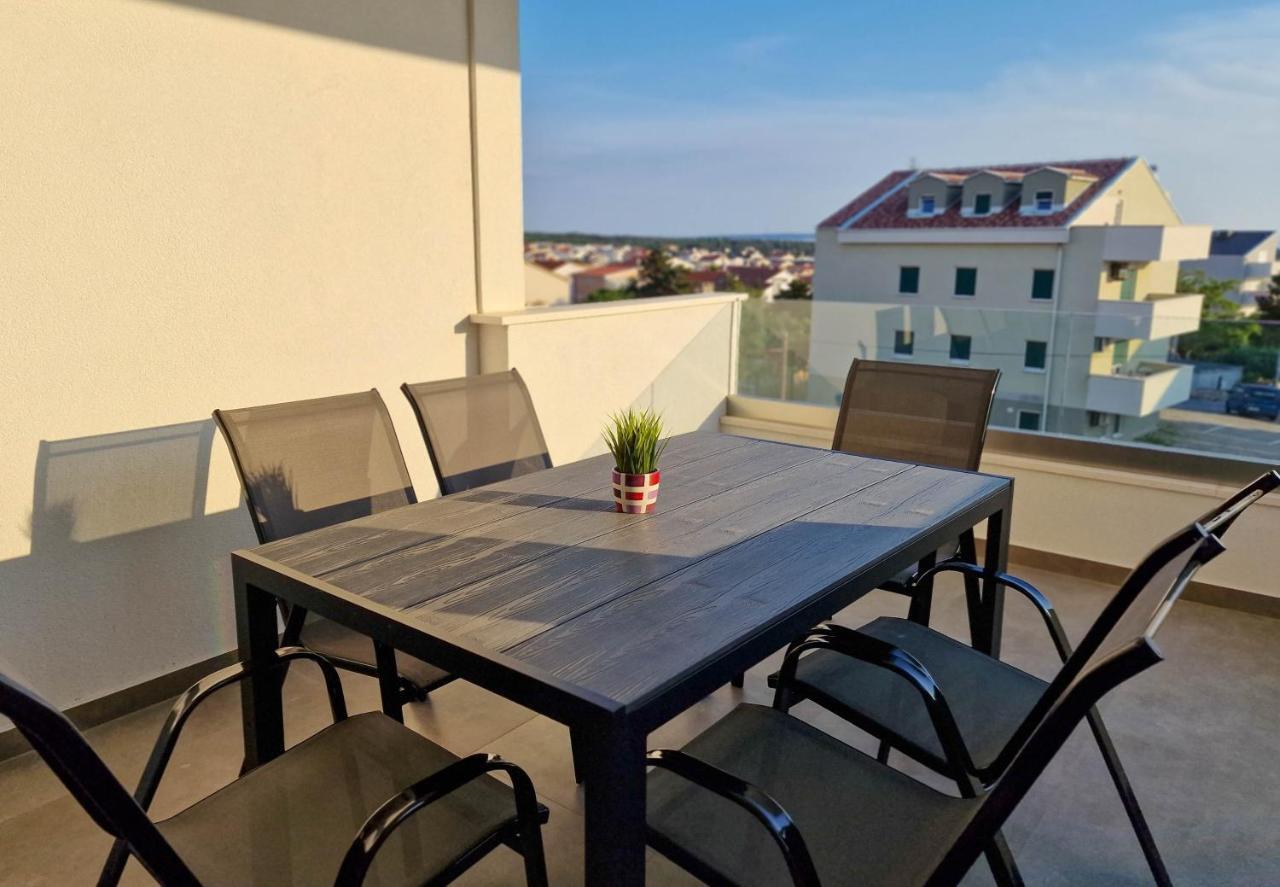 Poseidon Apartment *